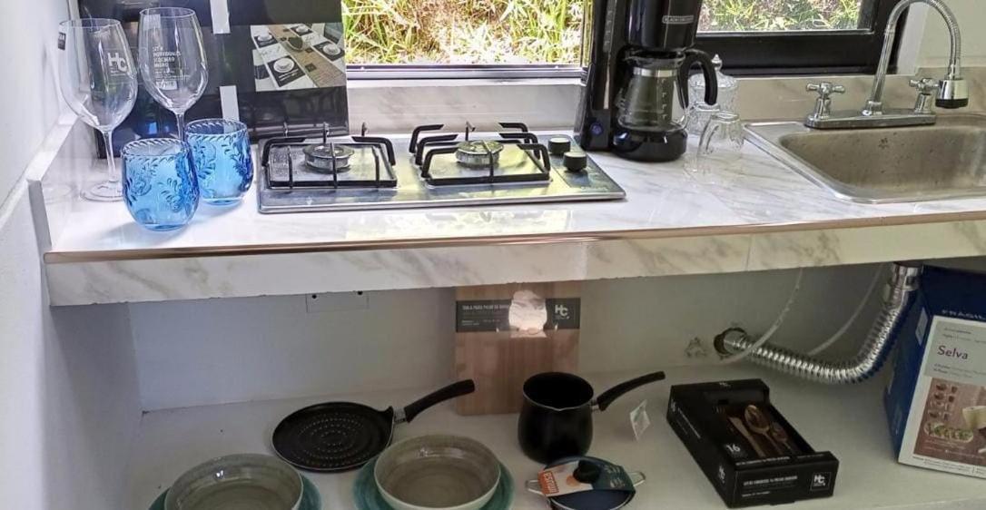 Guatapé Cabana Privada Sin Prisa "Not Rush" Preciosa! Con Jacuzzi, Vista Y Acceso Directo Al Embalse, Vista A La Piedra , Deporte Acuatico Paddle Board And Breakfast Incluidos ! Imperdible מראה חיצוני תמונה